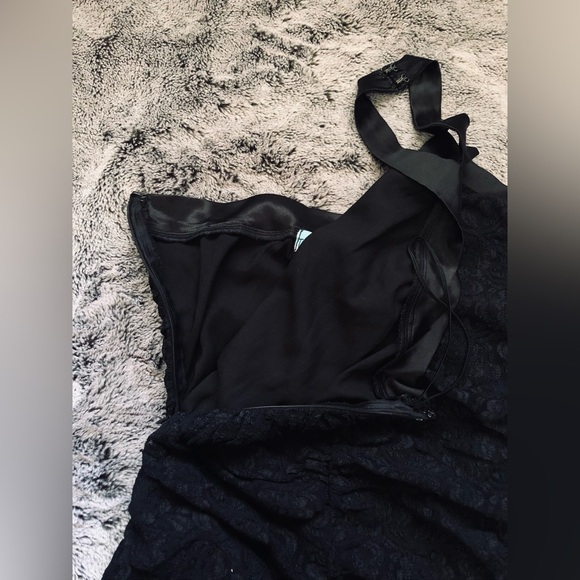 Evening Dress - Picture 5 of 9